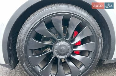 Внедорожник / Кроссовер Tesla Model Y 2022 в Киеве