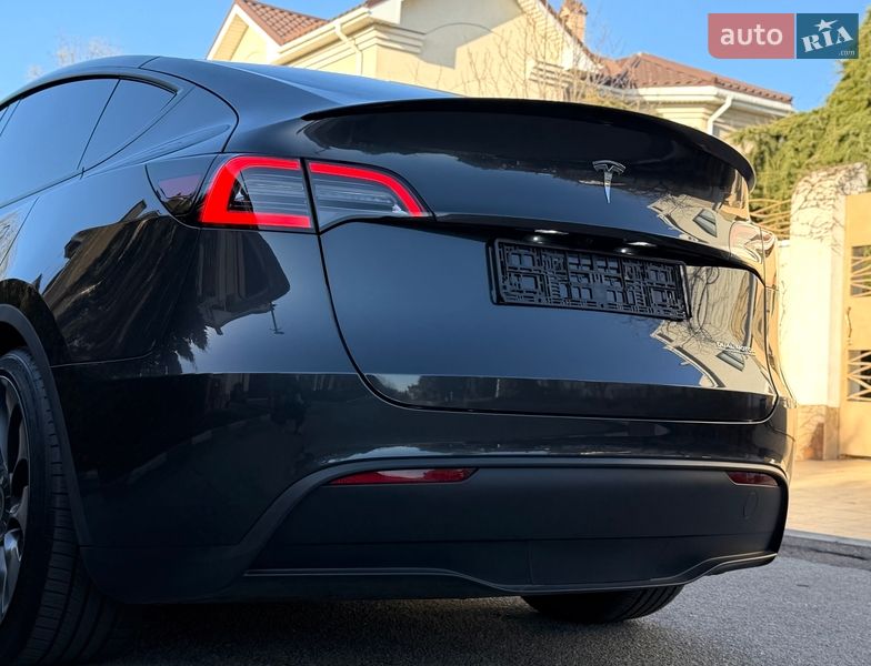 Позашляховик / Кросовер Tesla Model Y 2024 в Одесі фото 16 Позашляховик / Кросовер Tesla Model Y 2024 в Одесі
