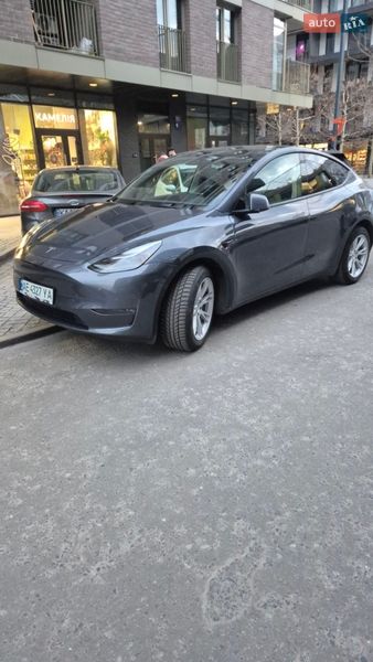 Внедорожник / Кроссовер Tesla Model Y 2022 в Киеве