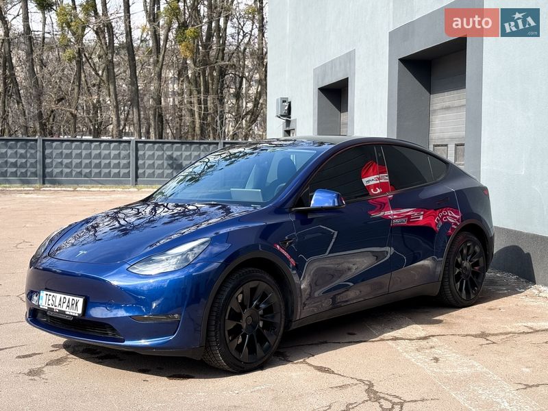 Внедорожник / Кроссовер Tesla Model Y 2023 в Киеве