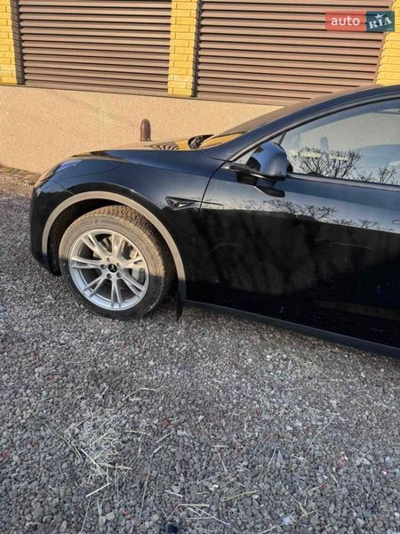 Внедорожник / Кроссовер Tesla Model Y 2023 в Харькове