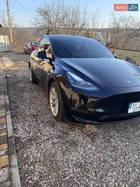 Внедорожник / Кроссовер Tesla Model Y 2023 в Харькове