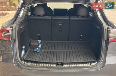 Внедорожник / Кроссовер Tesla Model Y 2023 в Киеве