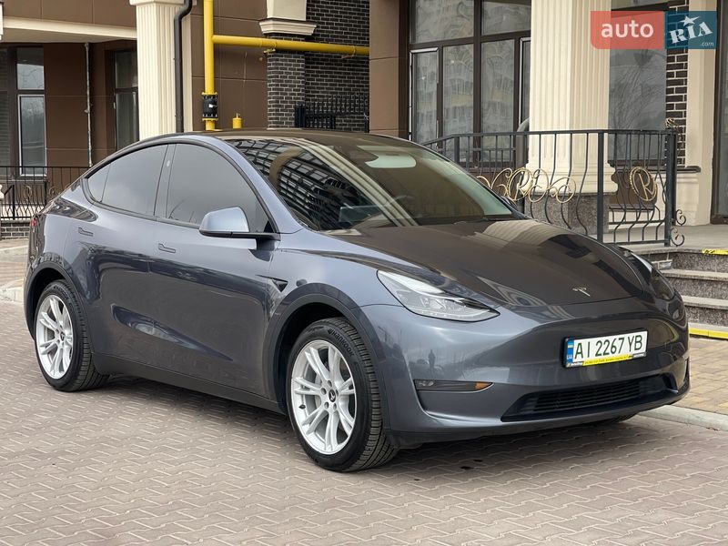 Внедорожник / Кроссовер Tesla Model Y 2023 в Киеве