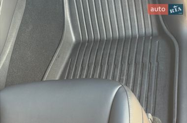 Внедорожник / Кроссовер Tesla Model Y 2024 в Буче