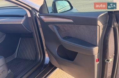 Внедорожник / Кроссовер Tesla Model Y 2024 в Буче