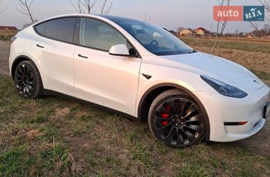 Внедорожник / Кроссовер Tesla Model Y 2023 в Львове