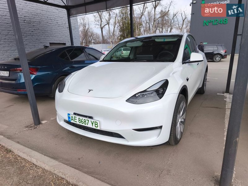 Tesla Model Y 2023 Tesla Model Y 2023