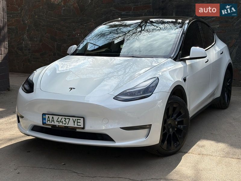 Внедорожник / Кроссовер Tesla Model Y 2022 в Киеве