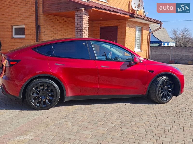 Внедорожник / Кроссовер Tesla Model Y 2024 в Фастове