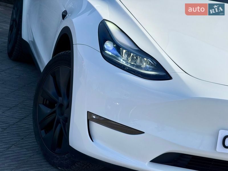 Внедорожник / Кроссовер Tesla Model Y 2024 в Стрые