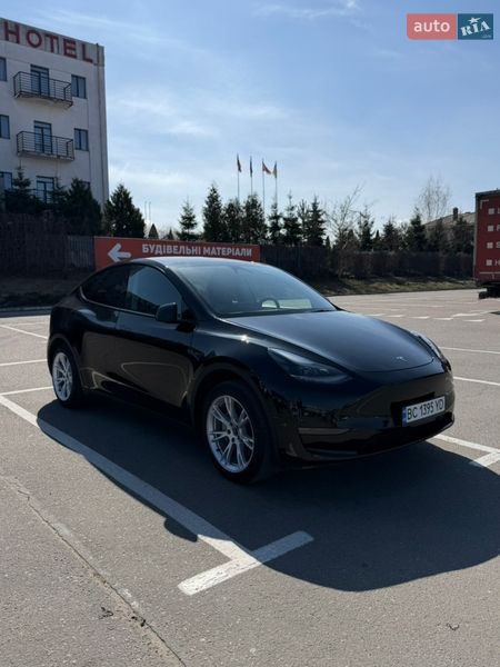 Позашляховик / Кросовер Tesla Model Y 2024 в Львові
