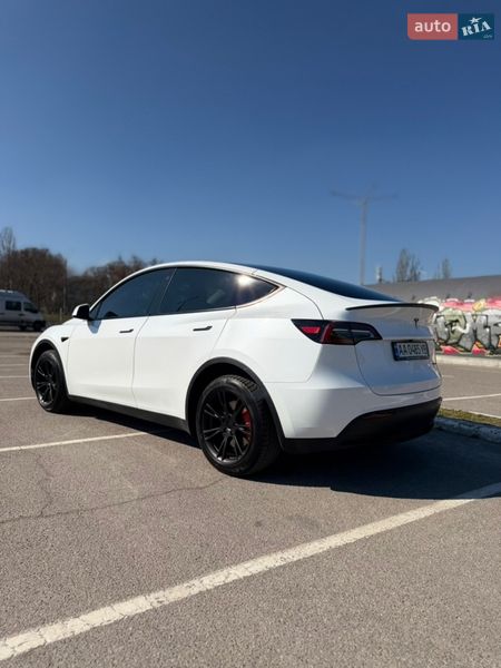Позашляховик / Кросовер Tesla Model Y 2022 в Києві фото 9 Позашляховик / Кросовер Tesla Model Y 2022 в Києві