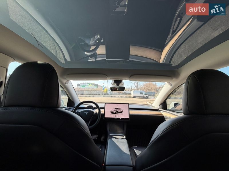 Позашляховик / Кросовер Tesla Model Y 2022 в Києві фото 25 Позашляховик / Кросовер Tesla Model Y 2022 в Києві