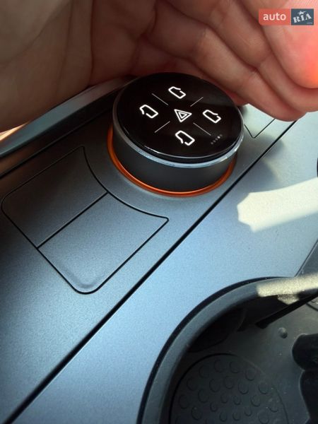 Позашляховик / Кросовер Tesla Model Y 2022 в Києві фото 29 Позашляховик / Кросовер Tesla Model Y 2022 в Києві