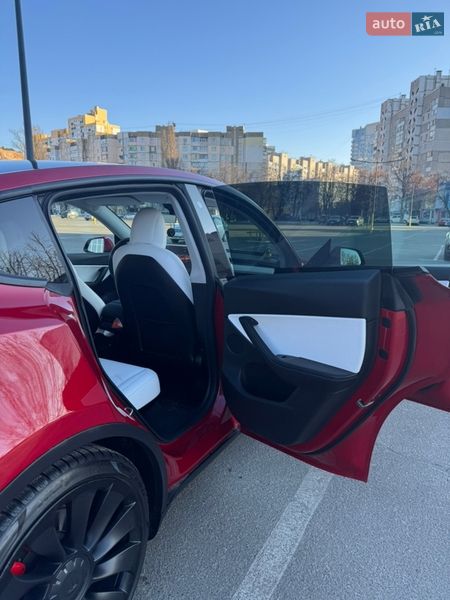 Внедорожник / Кроссовер Tesla Model Y 2022 в Броварах фото 17 Внедорожник / Кроссовер Tesla Model Y 2022 в Броварах
