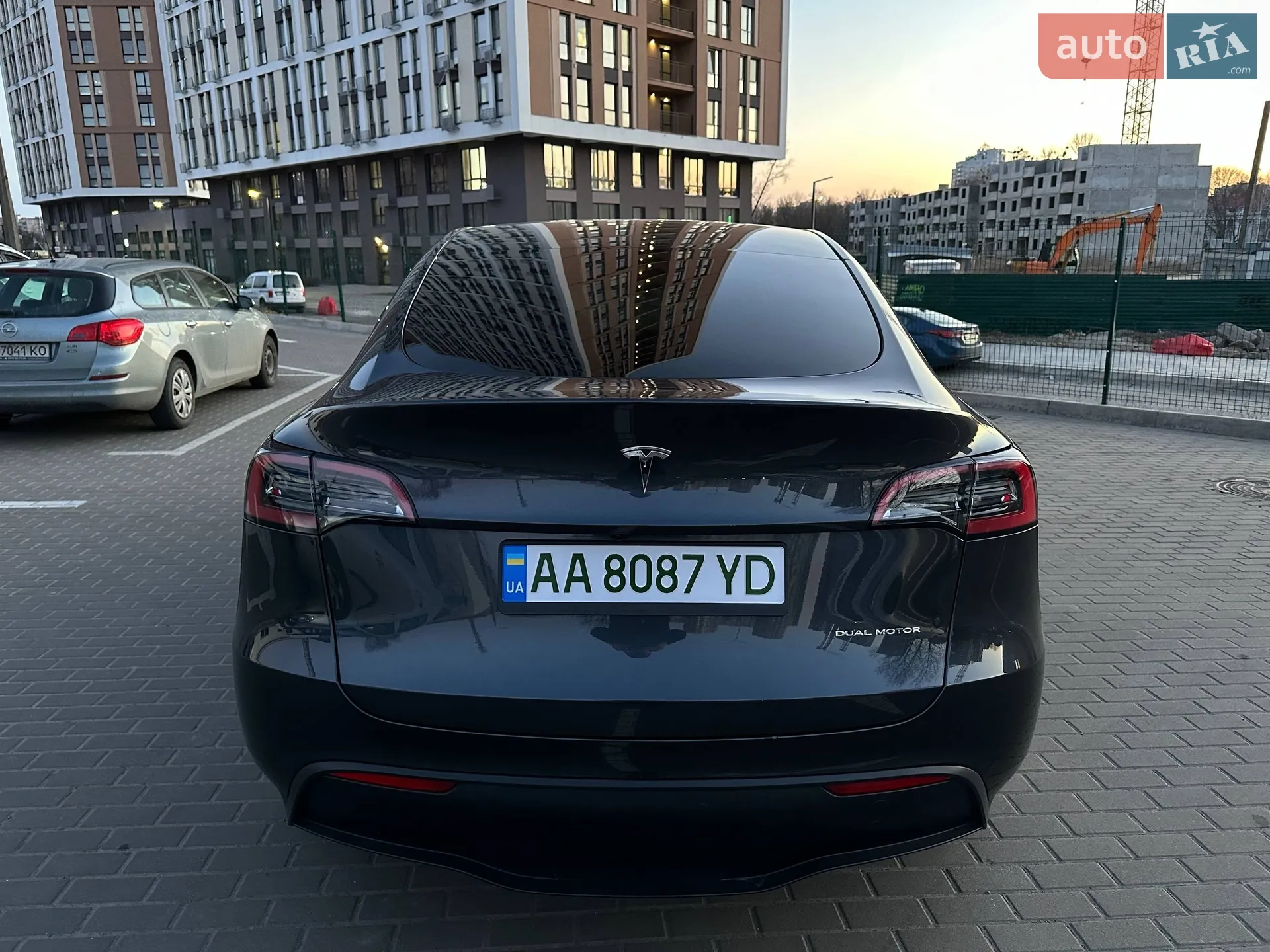 2024 Tesla Model Y - мініатюра 6