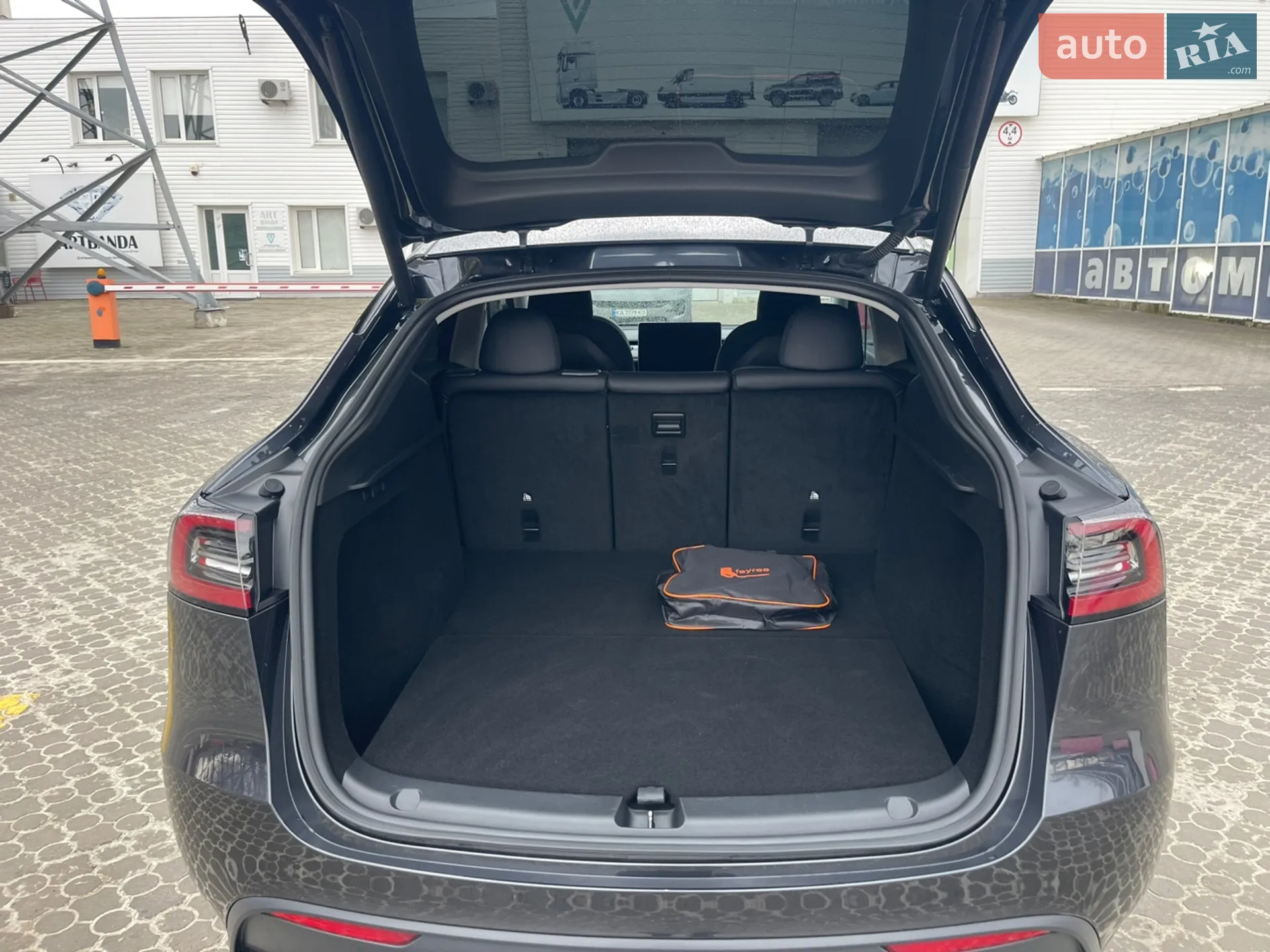 2024 Tesla Model Y - мініатюра 7