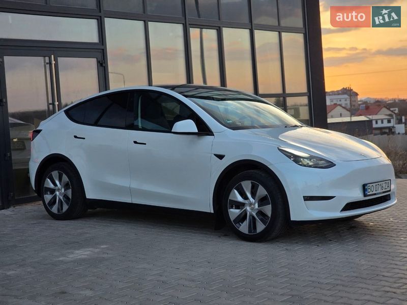 Позашляховик / Кросовер Tesla Model Y 2022 в Тернополі фото 7 Позашляховик / Кросовер Tesla Model Y 2022 в Тернополі
