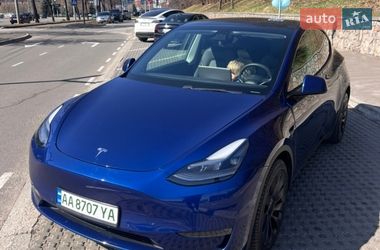 Внедорожник / Кроссовер Tesla Model Y 2020 в Киеве
