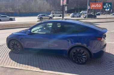 Внедорожник / Кроссовер Tesla Model Y 2020 в Киеве