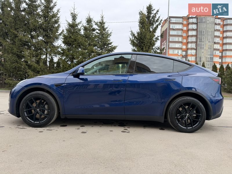 Внедорожник / Кроссовер Tesla Model Y 2023 в Тернополе фото 13 Внедорожник / Кроссовер Tesla Model Y 2023 в Тернополе