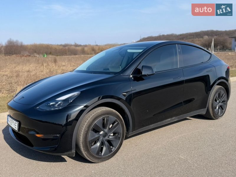Позашляховик / Кросовер Tesla Model Y 2024 в Києві фото 11 Позашляховик / Кросовер Tesla Model Y 2024 в Києві