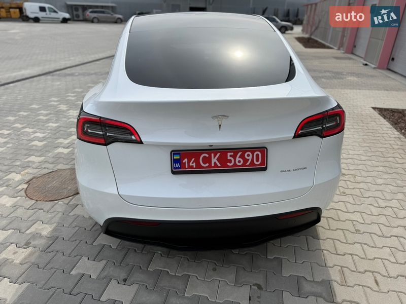 Позашляховик / Кросовер Tesla Model Y 2022 в Львові фото 4 Позашляховик / Кросовер Tesla Model Y 2022 в Львові