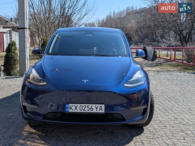 Внедорожник / Кроссовер Tesla Model Y 2024 в Харькове