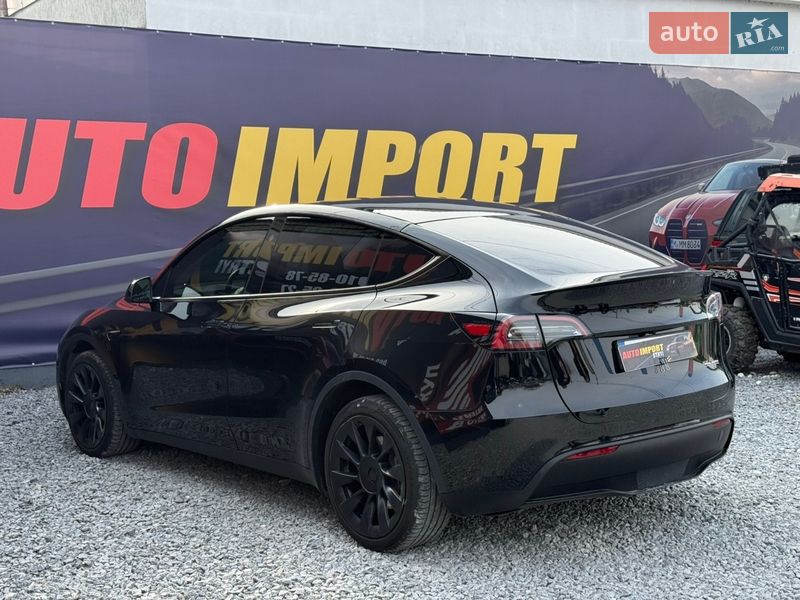 Позашляховик / Кросовер Tesla Model Y 2024 в Стрию