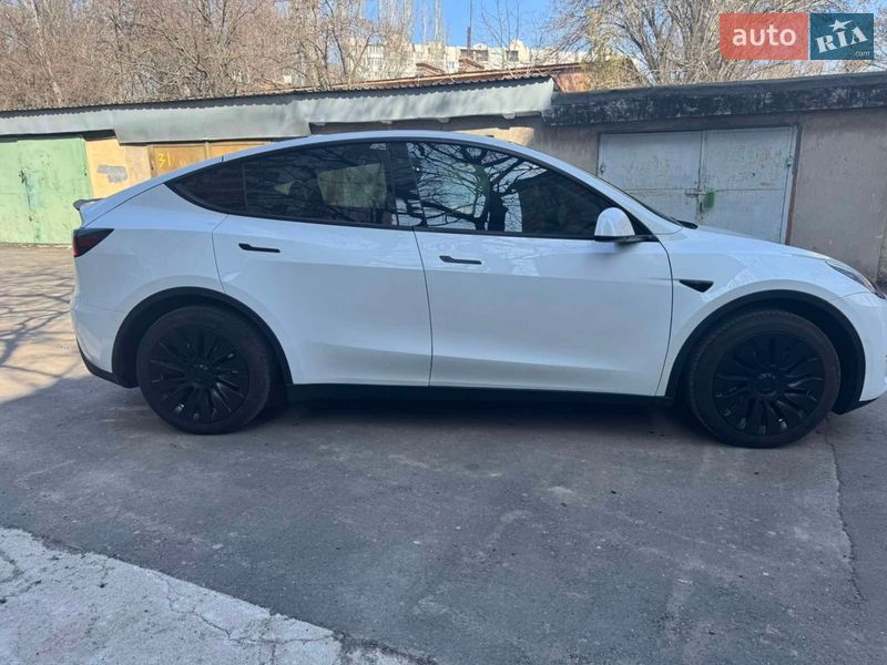 Внедорожник / Кроссовер Tesla Model Y 2020 в Одессе