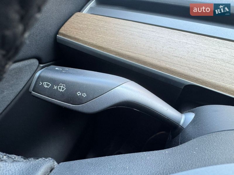 Внедорожник / Кроссовер Tesla Model Y 2020 в Одессе