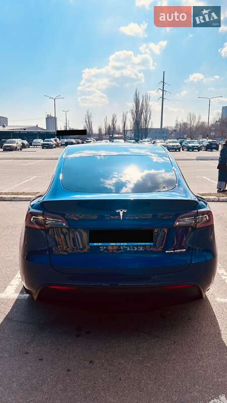 Внедорожник / Кроссовер Tesla Model Y 2020 в Киеве