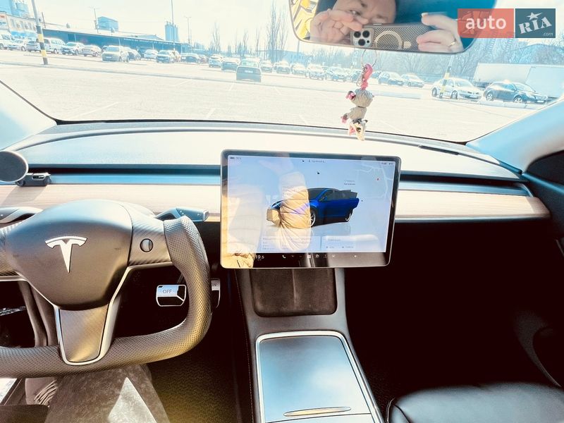 Внедорожник / Кроссовер Tesla Model Y 2020 в Киеве
