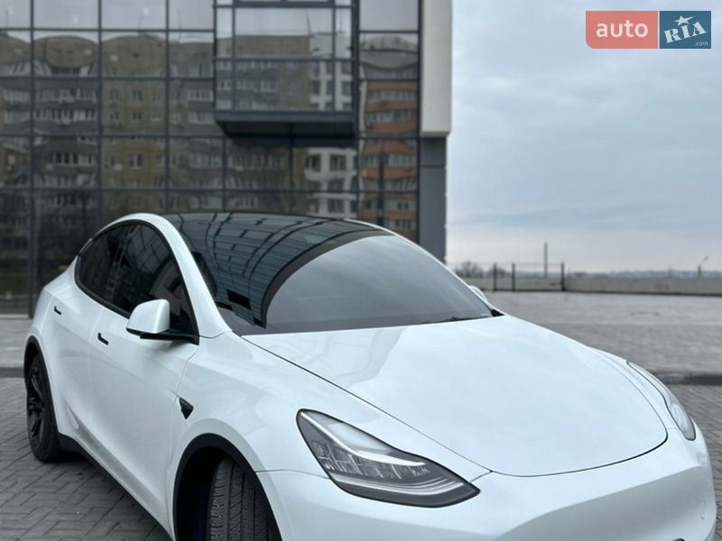 Внедорожник / Кроссовер Tesla Model Y 2023 в Днепре фото 15 Внедорожник / Кроссовер Tesla Model Y 2023 в Днепре