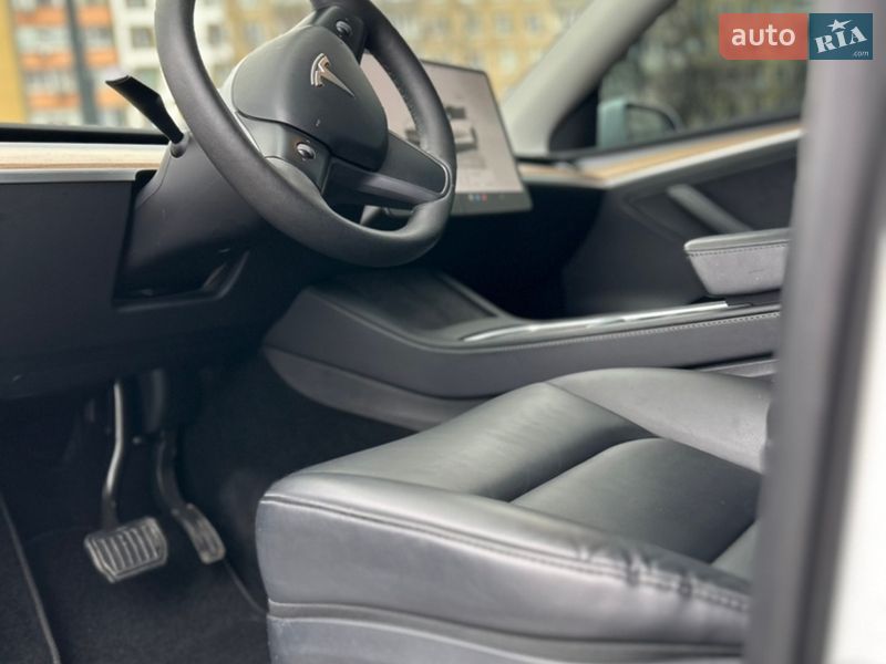 Внедорожник / Кроссовер Tesla Model Y 2023 в Днепре фото 22 Внедорожник / Кроссовер Tesla Model Y 2023 в Днепре