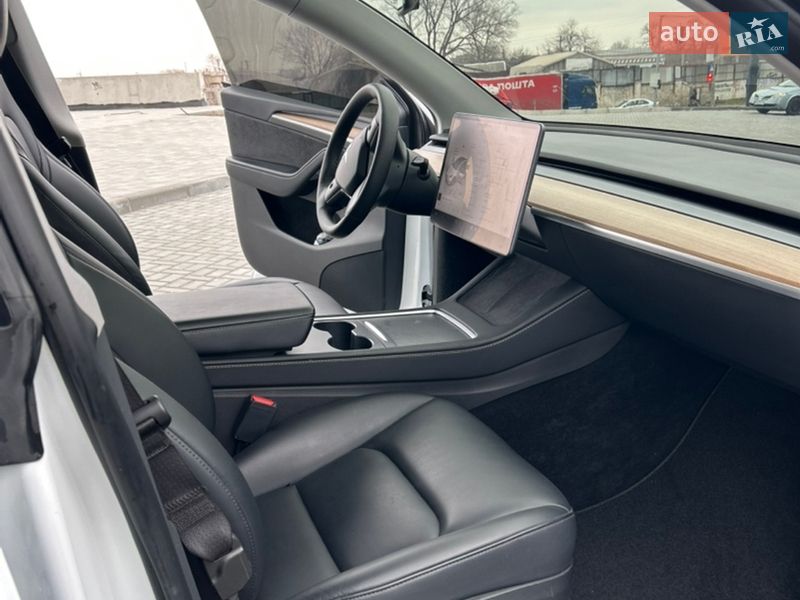 Внедорожник / Кроссовер Tesla Model Y 2023 в Днепре фото 31 Внедорожник / Кроссовер Tesla Model Y 2023 в Днепре