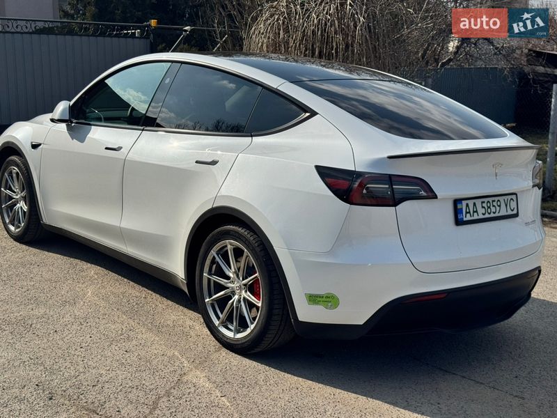 Внедорожник / Кроссовер Tesla Model Y 2023 в Киеве фото 6 Внедорожник / Кроссовер Tesla Model Y 2023 в Киеве