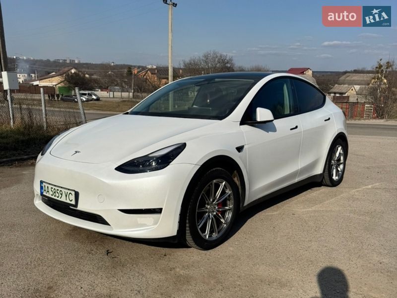 Внедорожник / Кроссовер Tesla Model Y 2023 в Киеве фото 10 Внедорожник / Кроссовер Tesla Model Y 2023 в Киеве