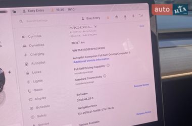 Внедорожник / Кроссовер Tesla Model Y 2022 в Киеве