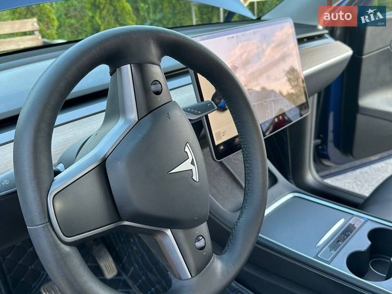 Внедорожник / Кроссовер Tesla Model Y 2021 в Надворной