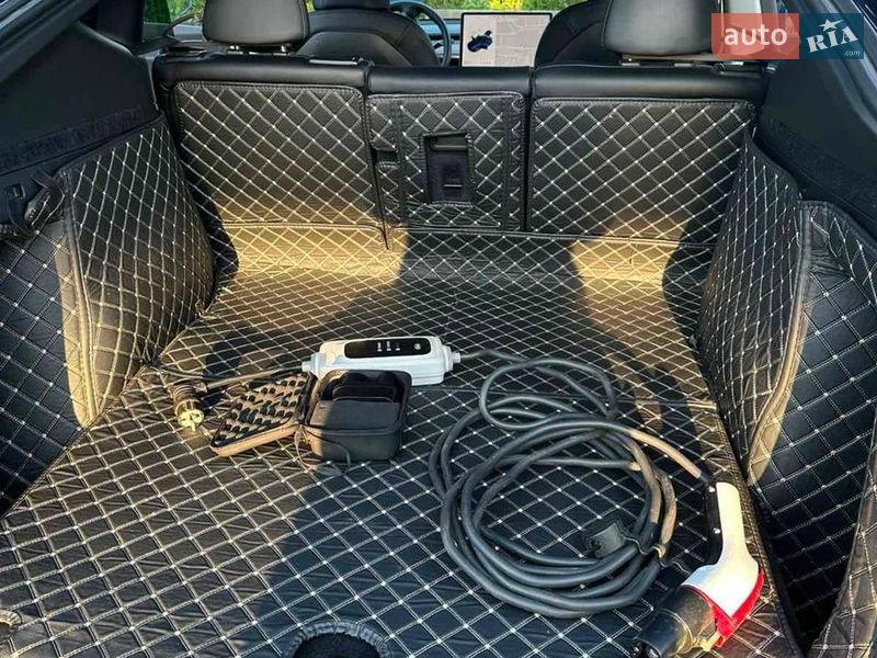 Внедорожник / Кроссовер Tesla Model Y 2021 в Надворной