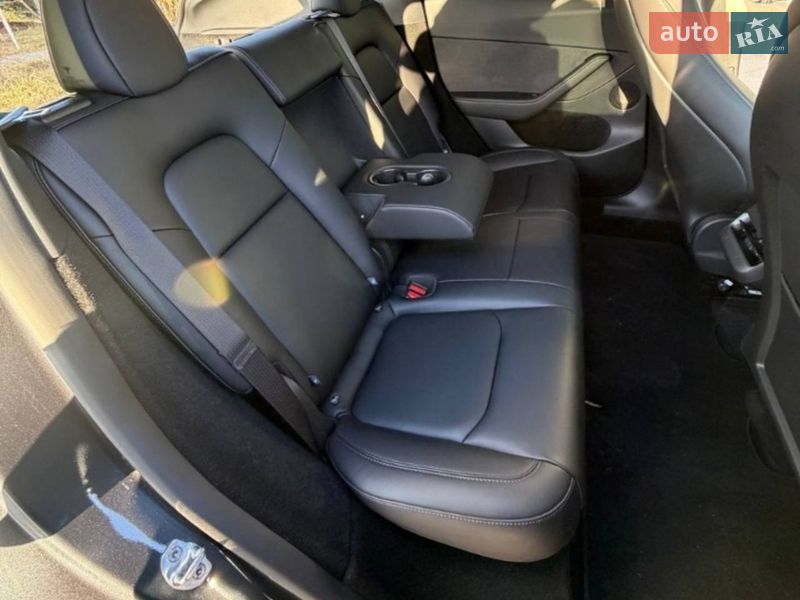 Внедорожник / Кроссовер Tesla Model Y 2025 в Киеве фото 13 Внедорожник / Кроссовер Tesla Model Y 2025 в Киеве