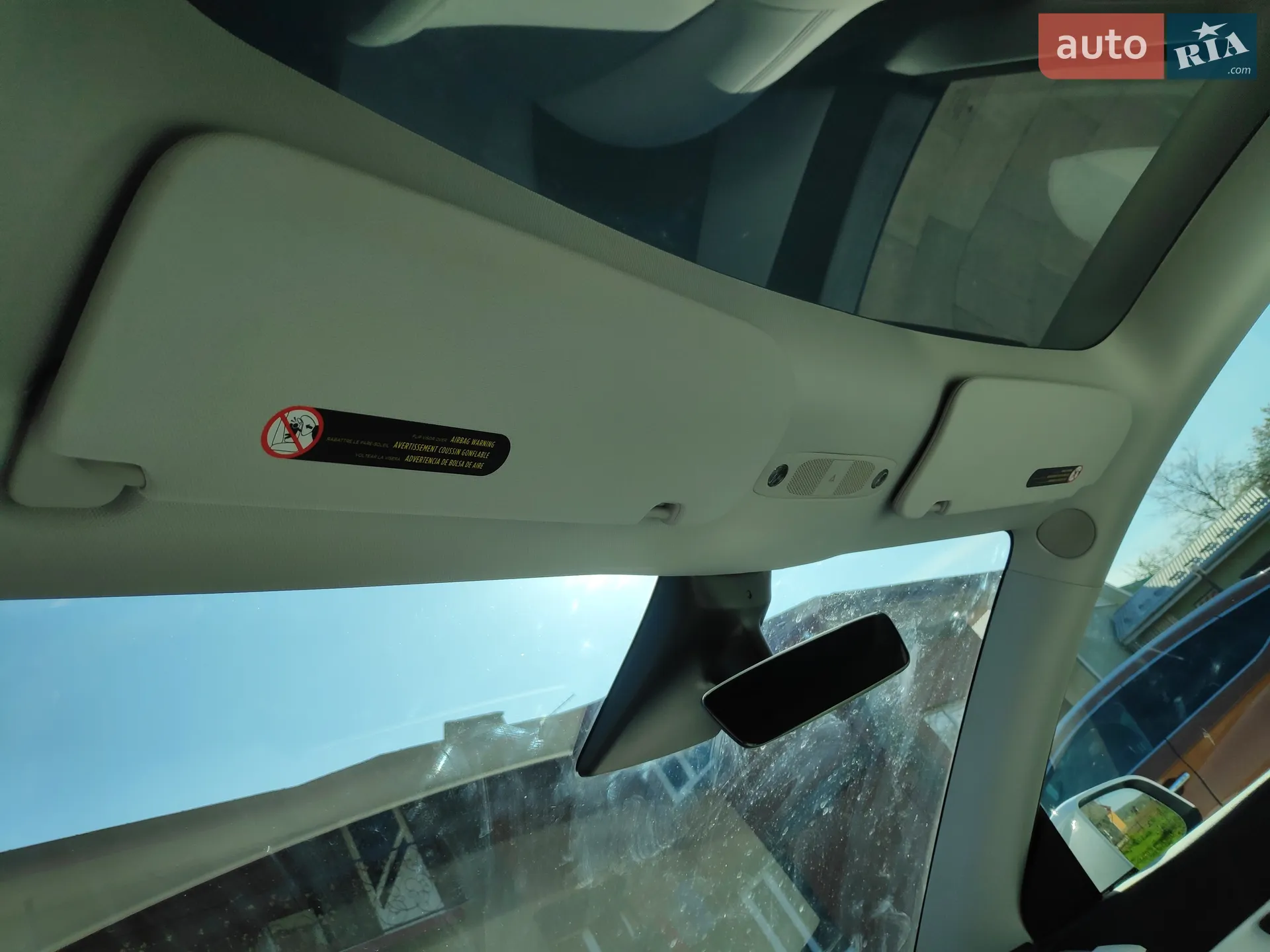 2020 Tesla Model Y - мініатюра 39