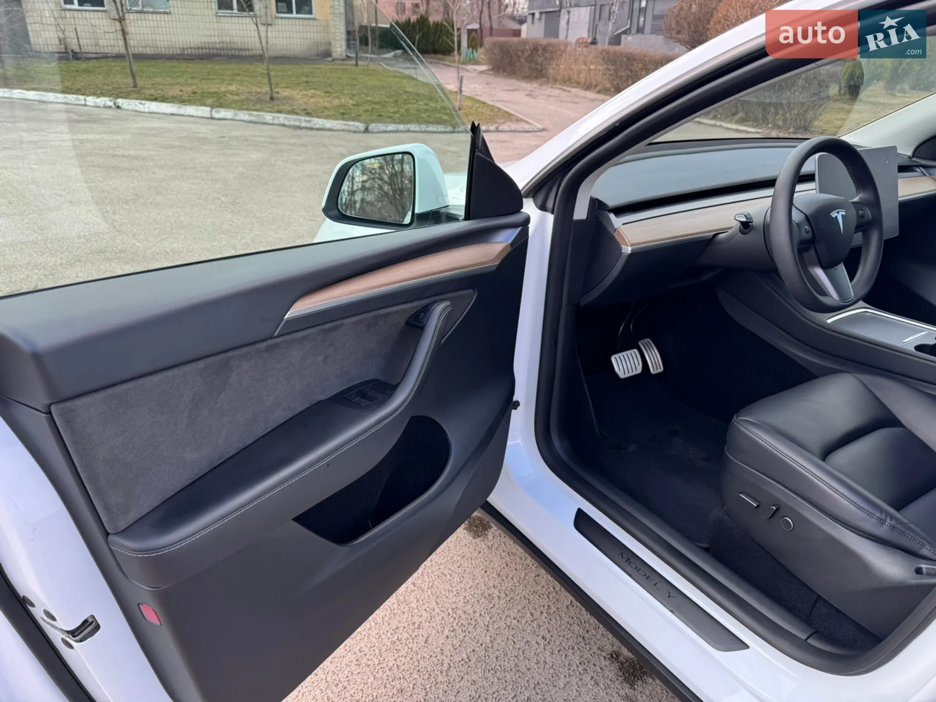 2023 Tesla Model Y - мініатюра 31