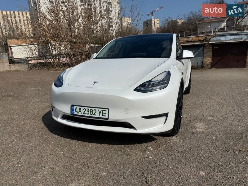 Позашляховик / Кросовер Tesla Model Y 2021 в Києві фото 18 Позашляховик / Кросовер Tesla Model Y 2021 в Києві