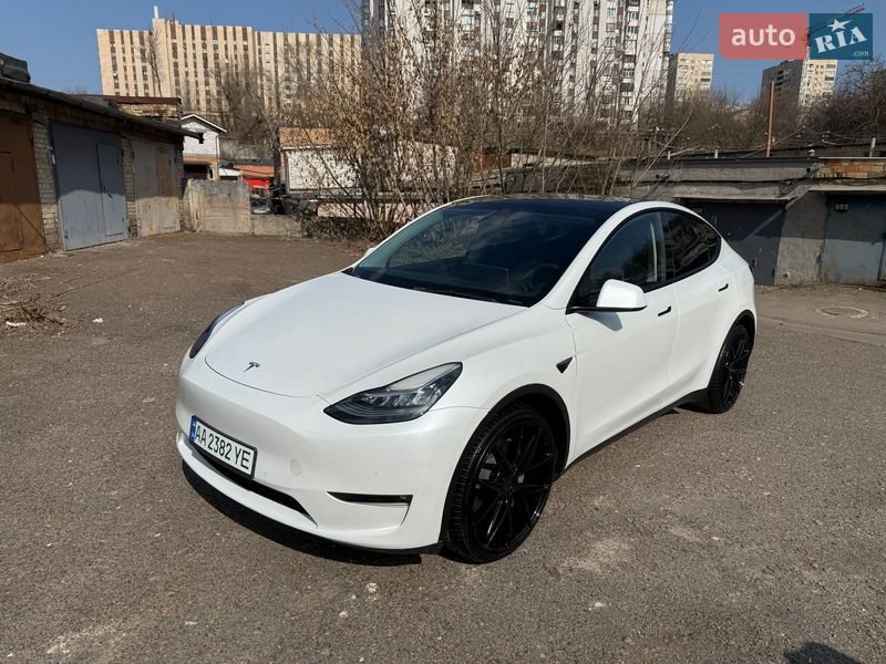 Позашляховик / Кросовер Tesla Model Y 2021 в Києві фото 21 Позашляховик / Кросовер Tesla Model Y 2021 в Києві