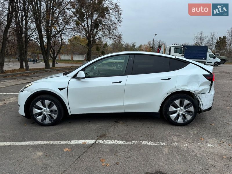 Внедорожник / Кроссовер Tesla Model Y 2023 в Ровно фото 4 Внедорожник / Кроссовер Tesla Model Y 2023 в Ровно