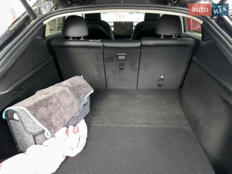 Внедорожник / Кроссовер Tesla Model Y 2024 в Тернополе фото 17 Внедорожник / Кроссовер Tesla Model Y 2024 в Тернополе