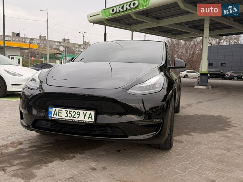 Внедорожник / Кроссовер Tesla Model Y 2023 в Днепре
